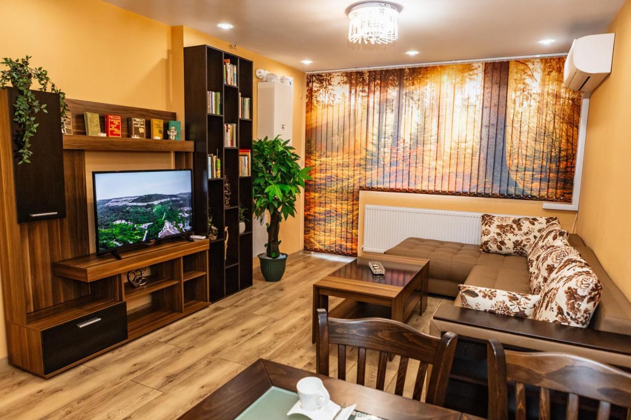 Krissty Apartment Veliko Tarnovo Buitenkant foto